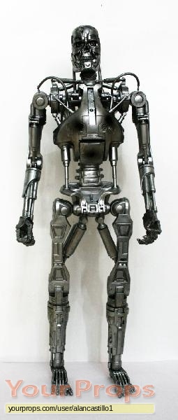 Terminator 2: Judgment Day T-800 Endoskeleton replica movie prop