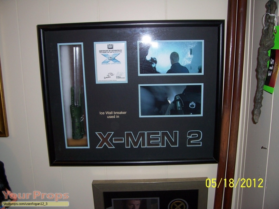 X2  X-Men United original movie prop