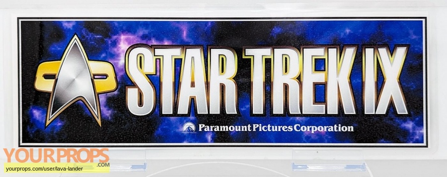 Star Trek  Insurrection original film-crew items