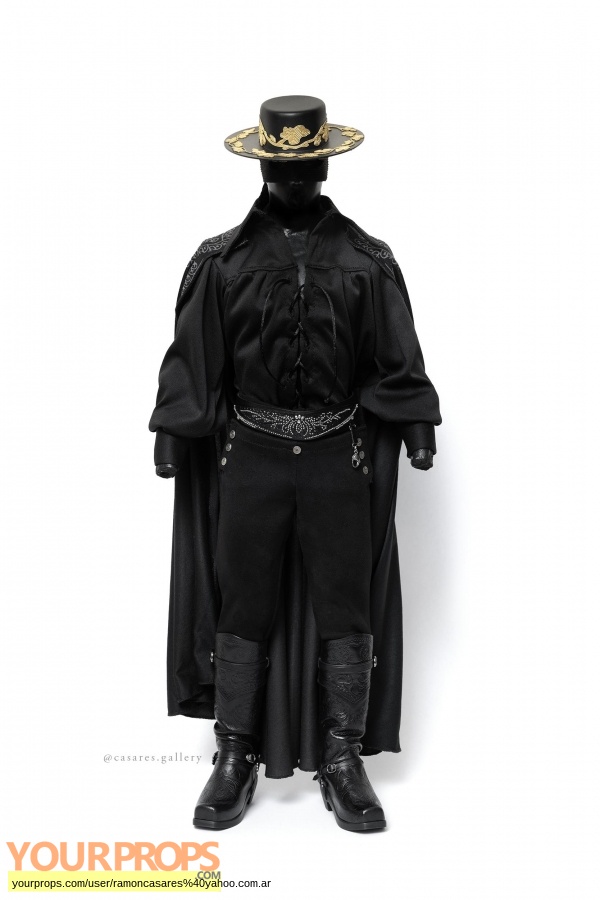 The Mask of Zorro replica model   miniature