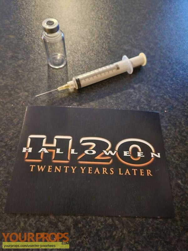 Halloween H20  20 Years Later original movie prop