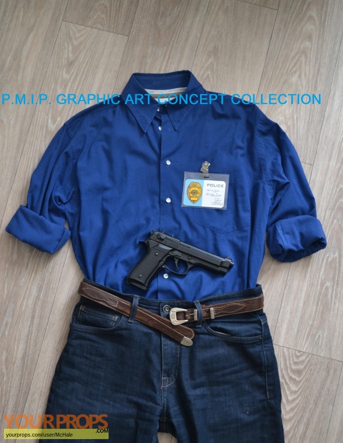 Lethal Weapon 2 replica movie prop