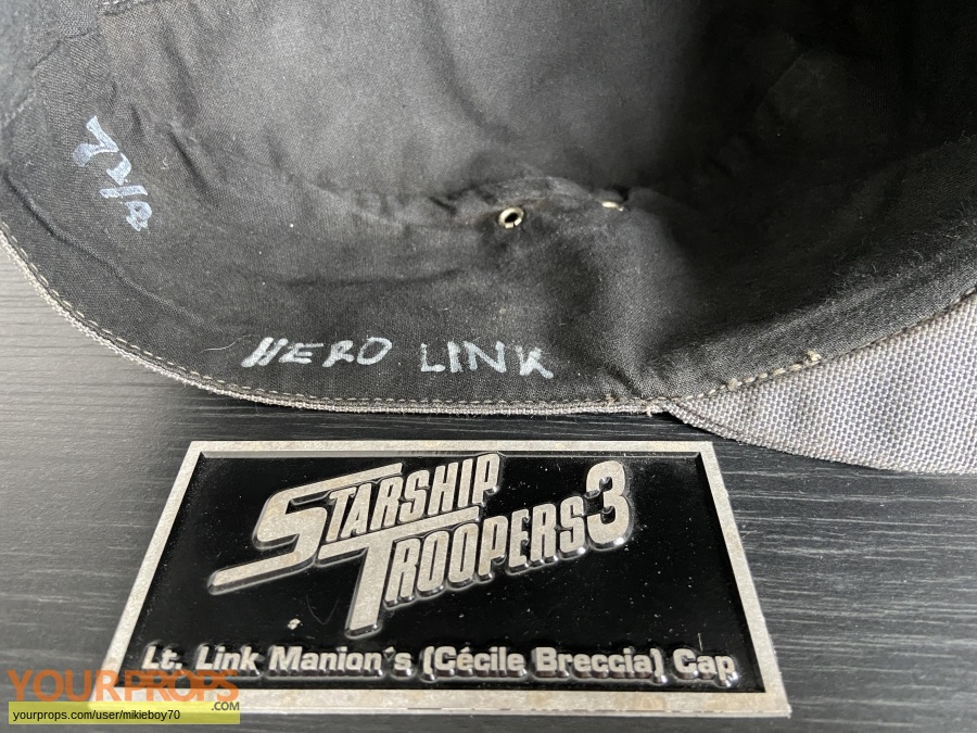 Starship Troopers 3  Marauder original movie prop