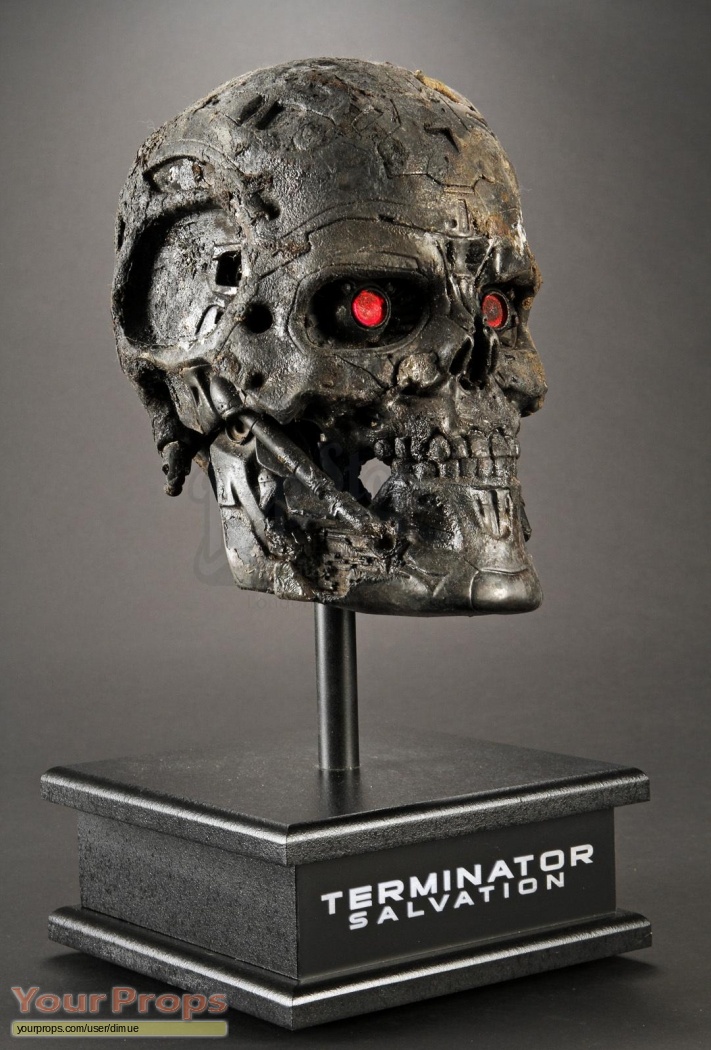 Terminator Salvation T600 Terminator light up eyes display bust