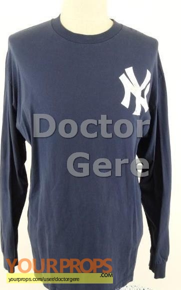 Deliver Us From Evil Ralph Sarchie (Eric Bana) NY Yankees Shirt original  movie costume